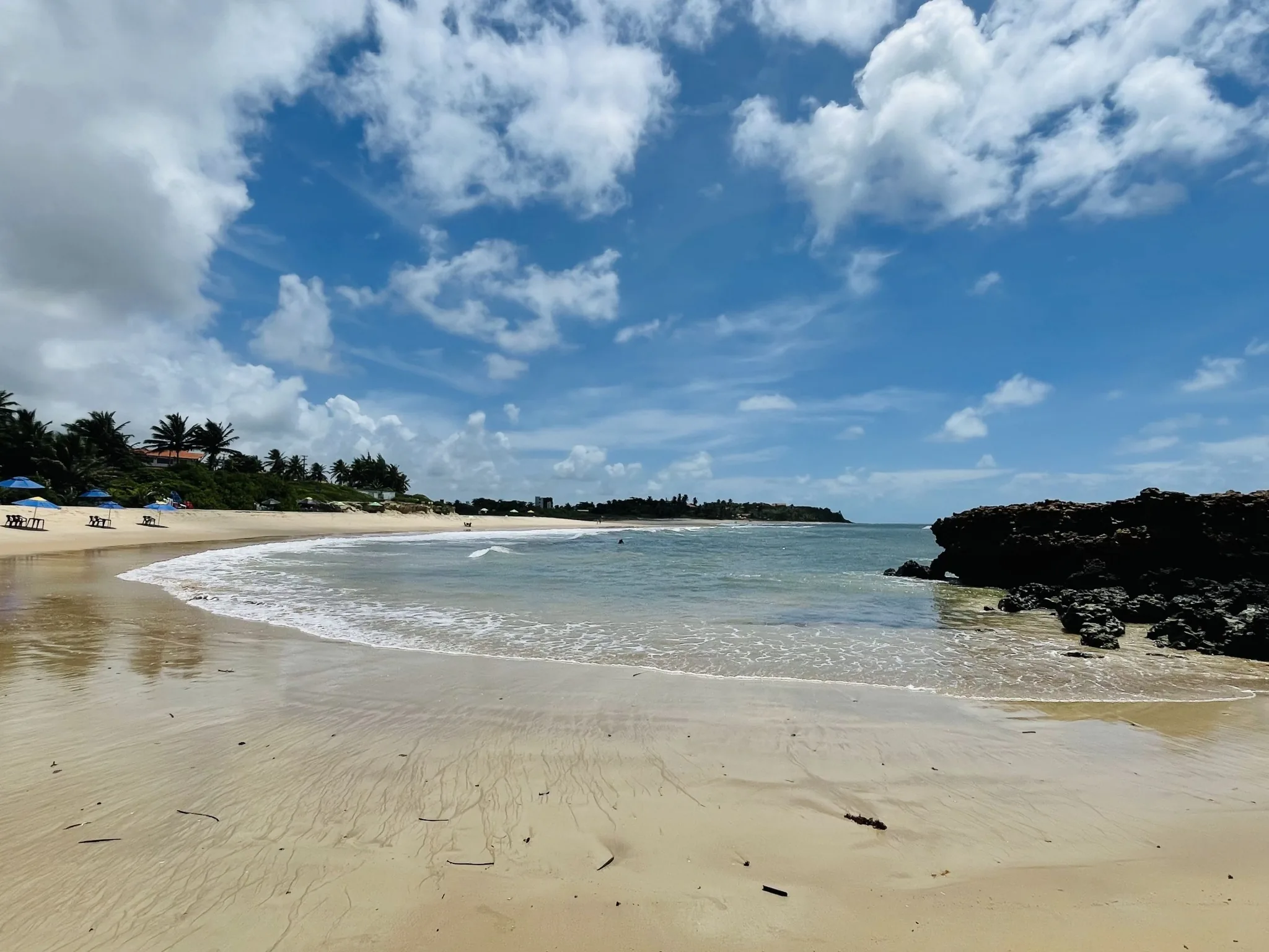 Praia de águas calmas no Litoral Sul II